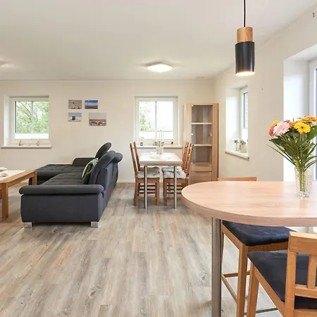Holiday home Deichlaeufer Ockholm